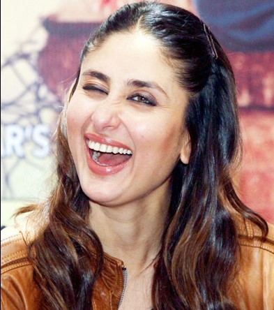 Oops! Take A Look At These 10 Embarrassing Moments Of Kareena Kapoor That Bebo Will Never Want Us To See - 8