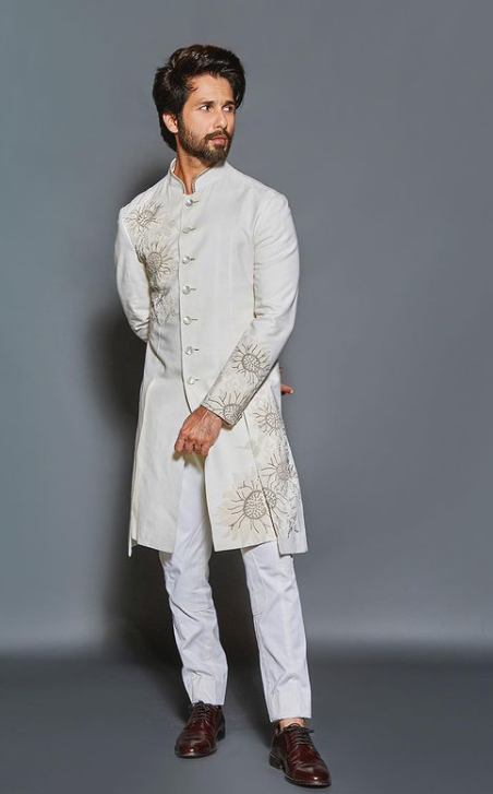 Passion For Fashion: Shahid Kapoor’s Approved Outfits To Attend A Festive Occasion - 0