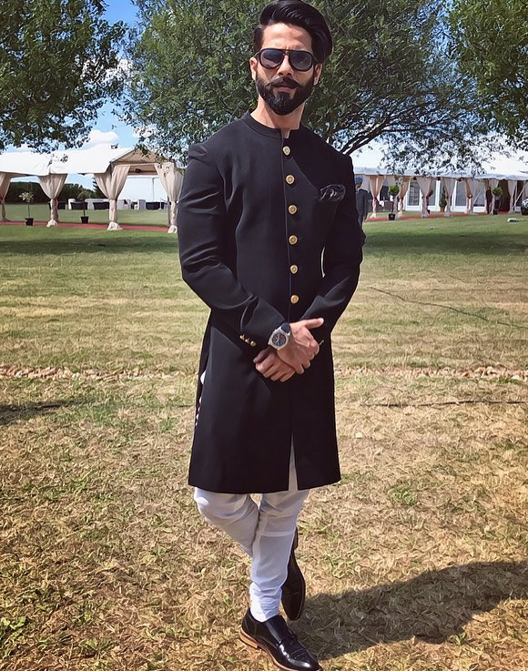 Passion For Fashion: Shahid Kapoor’s Approved Outfits To Attend A Festive Occasion - 5