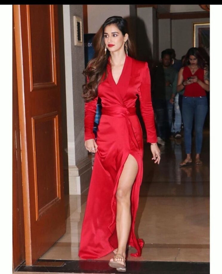 Pick some unique pieces of clothing straight from Disha Patani’s wardrobe - 1