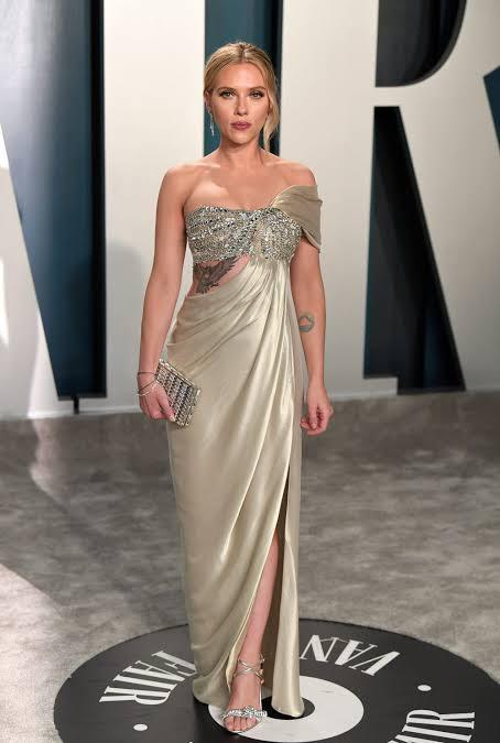 5 Times Scarlett Johansson Made Netizens Go Jaw Dropped & Eyes Wide In Party Gowns - 0