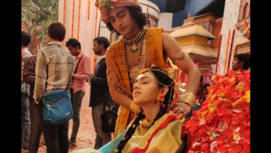 Radhakrishn fame Sumedh Mudgalkar and Mallika Singh’s unseen adorable throwback on-set photo with team goes viral, fans love it