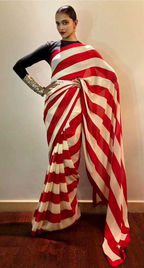 Sarees With Stripes! Deepika Padukone Vs Bipasha Basu Vs Kajol Devgan: Which Actress’s Stripe Sarees Would You Like To Drape? - 0