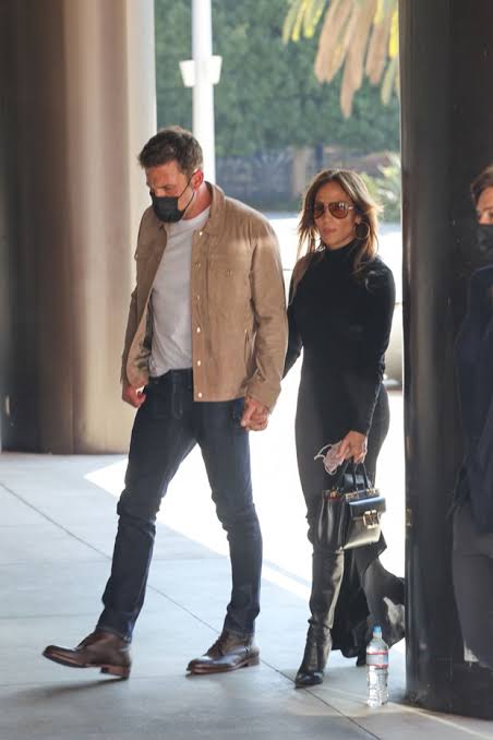 Ben Affleck And Jlo To Camila Cabello And Shawn Mendes: Hottest Hollywood Couples Who Gave Us Major Dating Goals - 1