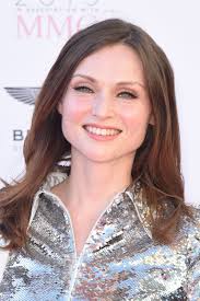 Shocking! Sophie Ellis- Bextor Reveals Being Assaulted At The Age Of 17; Feels Stupid And Ashamed - 4