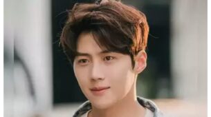 South Korean actor Kim Seon Ho issues official statement in ex-girlfriend controversy, issues apology for ‘inconsiderate actions’