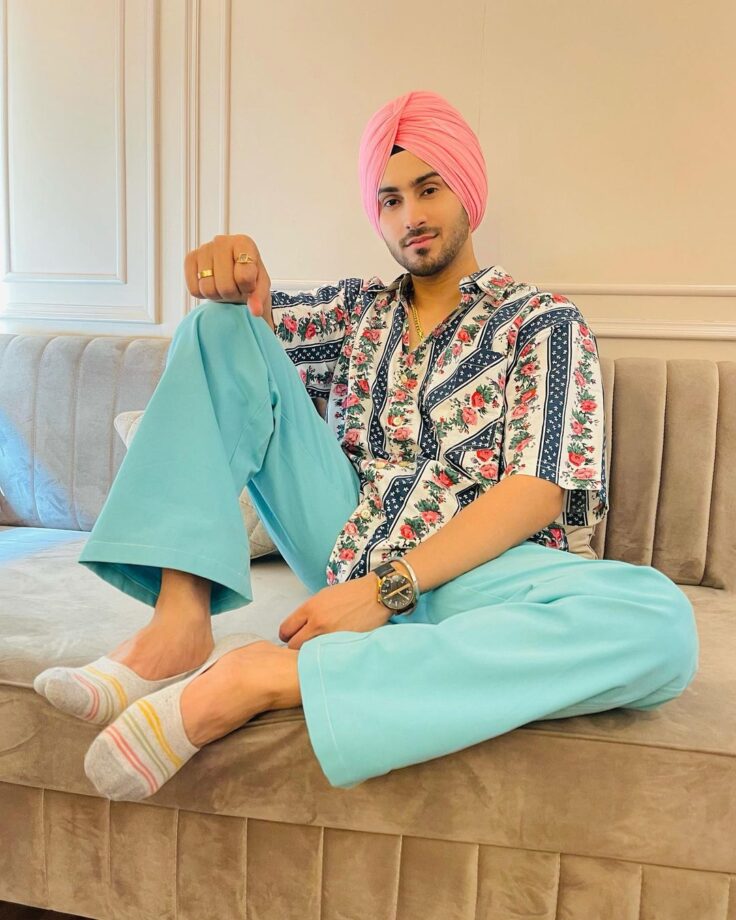 Take notes from Rohanpreet and Ranjit Bawa to style your turban: Have a look here - 1