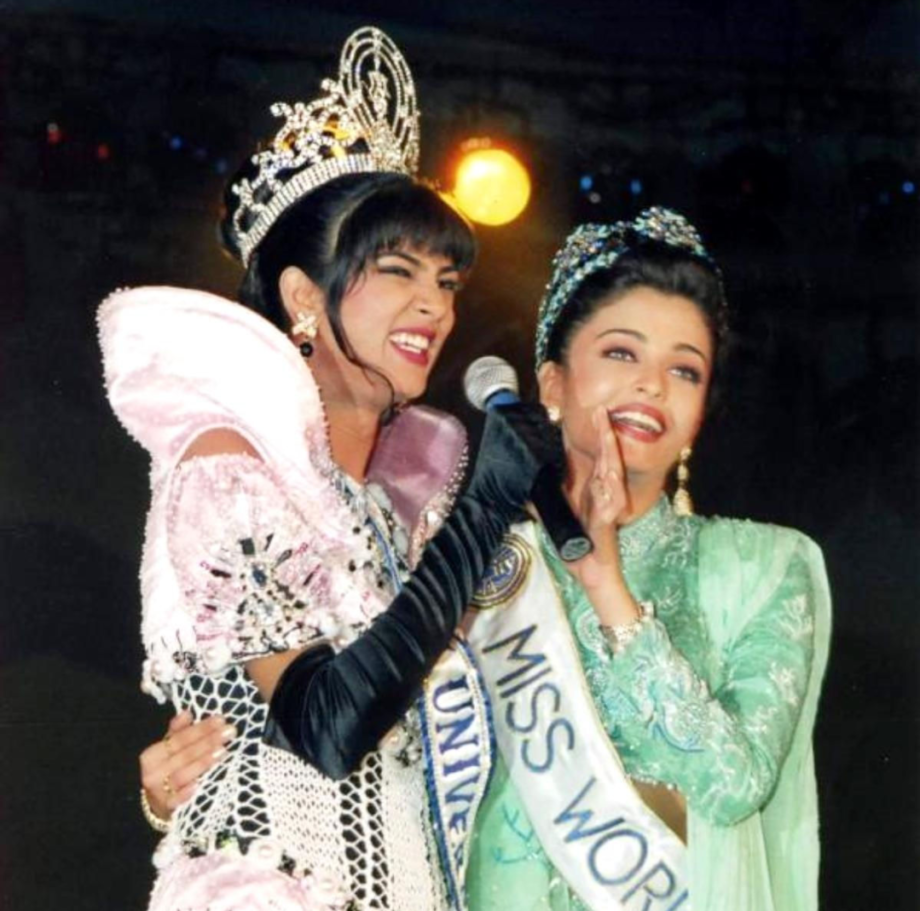 Throwback To This Beautiful Picture Of Miss World Aishwarya Rai And Miss Universe Sushmita Sen In One Frame - 1