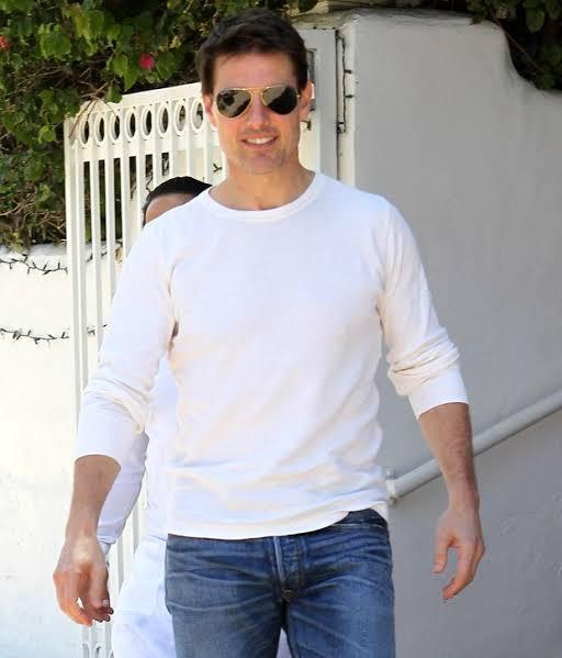 Tom Cruise to Brad Pitt: Inspiration to look sizzling hot even in sweatshirts - 0