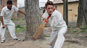 A Cricketer Without Arms! Meet The Captain Of J&K Para Cricket Team Amir Hussain, Netizens Left Speechless