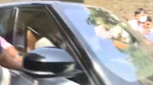 Watch Now: Aryan Khan enters his Mannat house after 27 days, SRK fans celebrate outside with drums