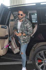 What! Rahul Vaidya Flaunts His Gucci Backpack That Costs Around Rs. 1.3 Lakh - 1