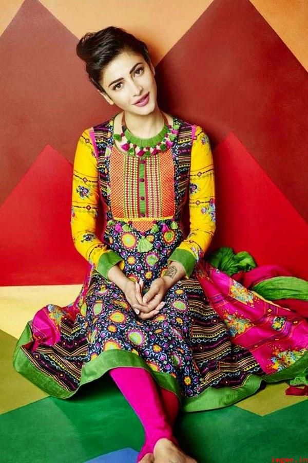 5 Simple And Elegant Kurti Sets Of Shruti Haasan’s That Makes A Warm And Confident Statement - 2