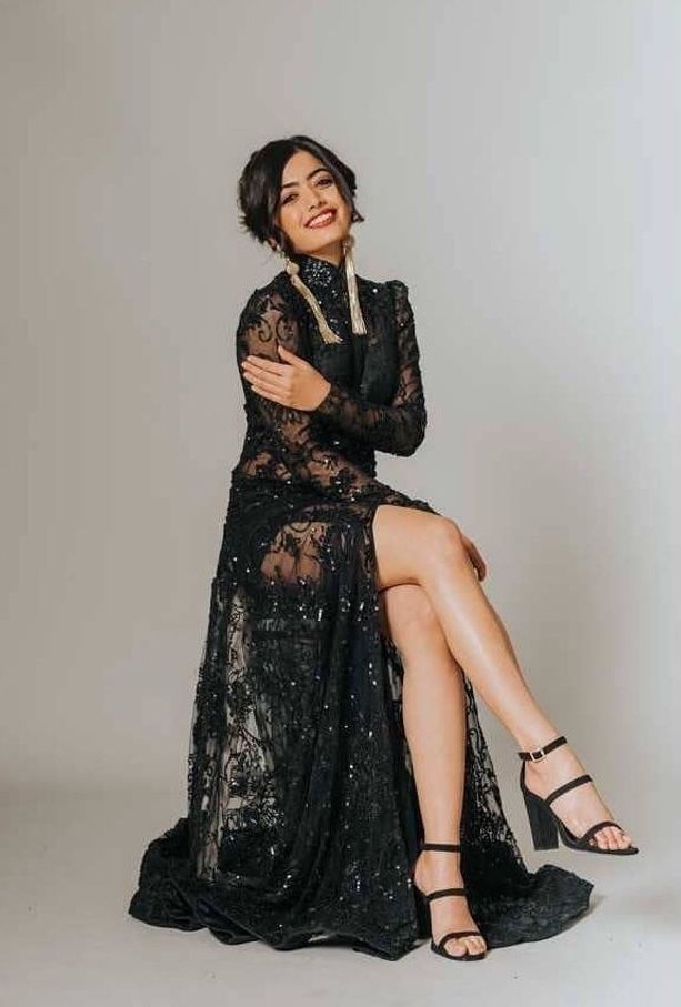 5 Times The Beauty Queen Rashmika Mandanna Left Netizens Spellbound With Her Hot Outfits - 3