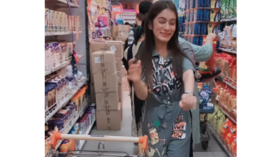 A Viral Video Of A Girl Dancing To The Popular Song Navrai Majhi In A Supermarket Has Won Millions Of Hearts, Watch