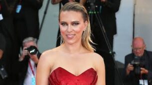 Bummed Out About Not Being Able To Watch Scarlett Johansson? Well, Here Are Some Iconic Looks Of Her To Make You Fall In Love