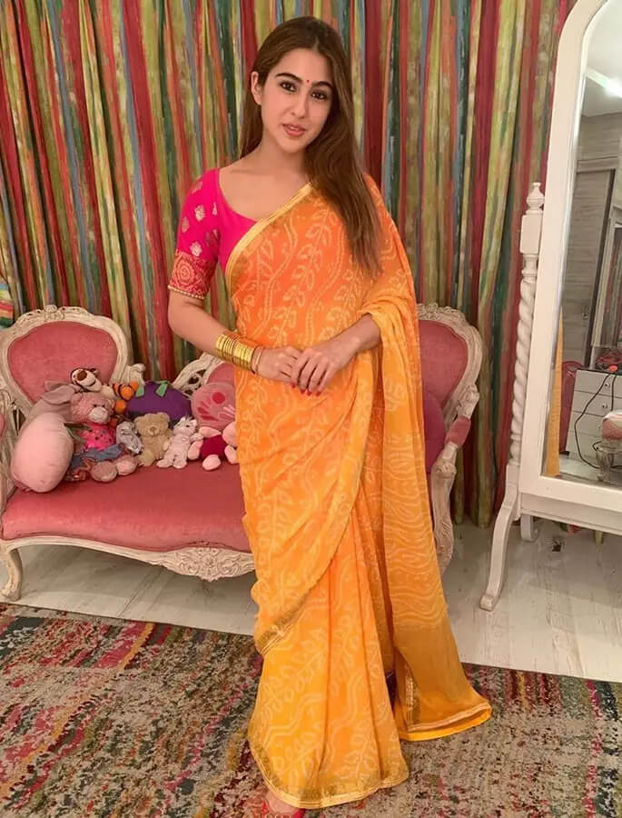 Desi Girl Vibes! 5 Times Sara Ali Khan Made Hearts Skip A Beat In Saree Looks - 3