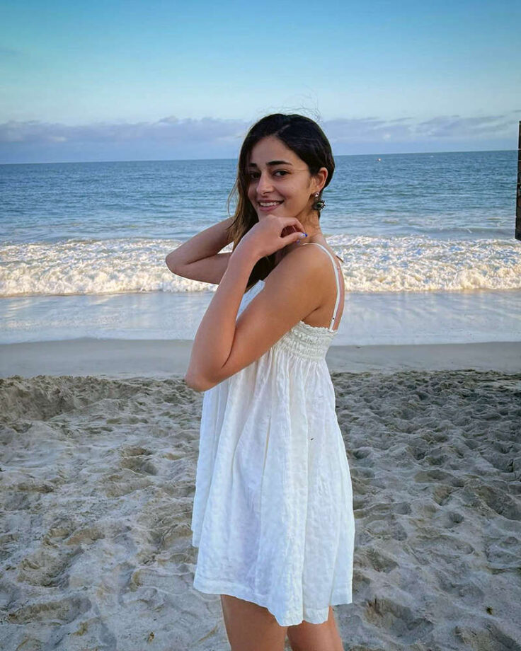 Ananya Panday Or Ileana D’Cruz: Which Bollywood Diva Has The Hottest Beach Babe Looks; Vote - 0