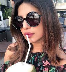 Girl Boss: All Times Priyanka Chopra Jonas Shared A Stunning Selfie And Flaunted Her Sunglasses Collection - 3