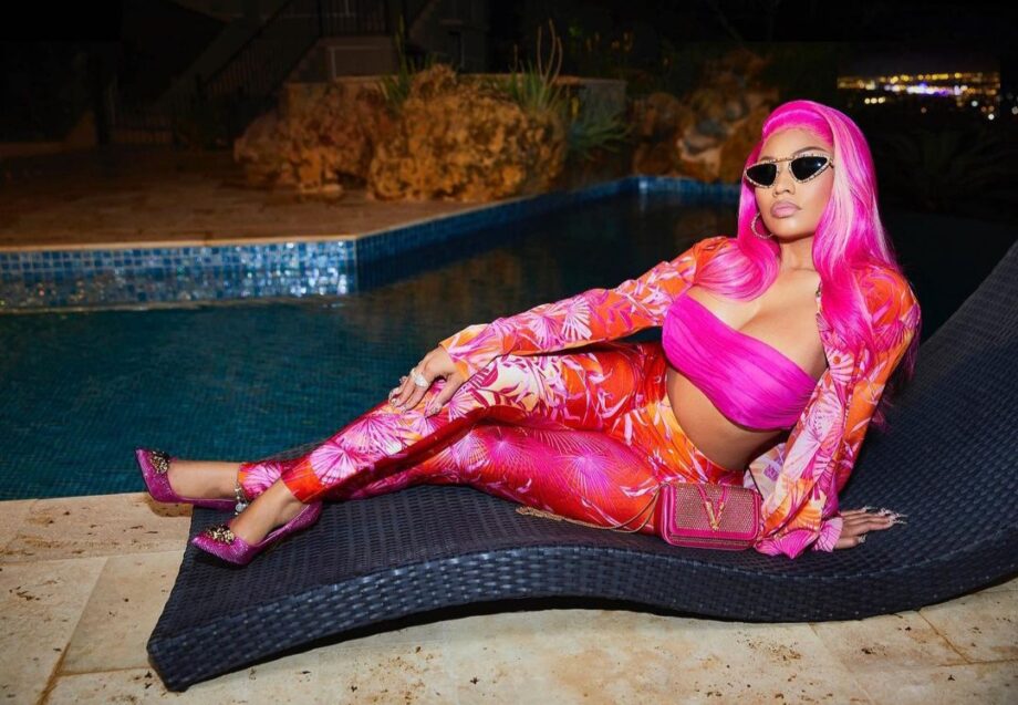 Nicki Minaj Top Hot Looks That Broke The Internet: See Pics - 1