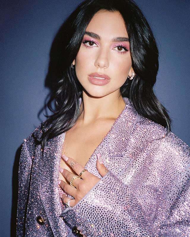 It’s Time To Jazz Up Your Beauty Looks: Dua Lipa’s Best Looks To Try If You Like To Experiment With Makeup! - 3