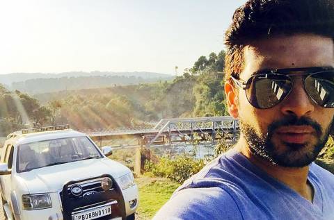 Karan Kundrra and his stylish car collection - 4