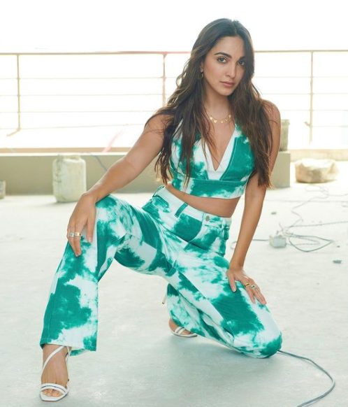 Kiara Advani Looks Ravishing Green Co-Ord Set: Pics Inside - 1