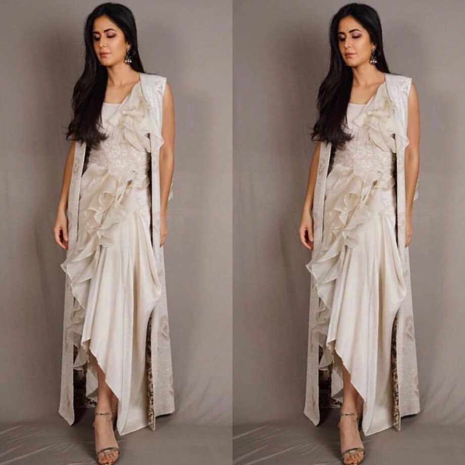 Kriti Sanon To Katrina Kaif: Ruffle Sarees And Bollywood Divas Is Some Love Story And Here Is The Proof - 2