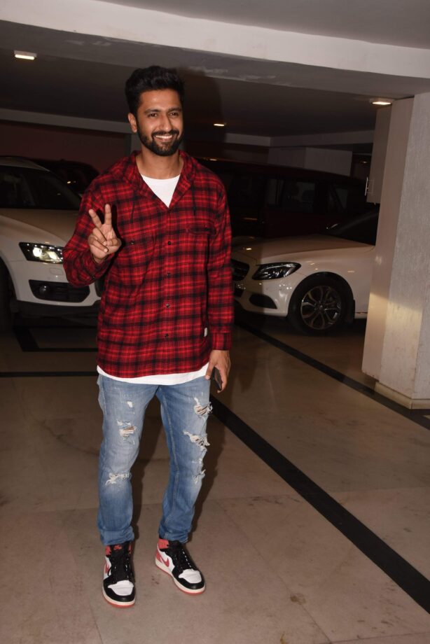 Man Crush: 5 Times URI: The Surgical Strike Fame Vicky Kaushal Looked Dapper In Checkered Outfits - 3