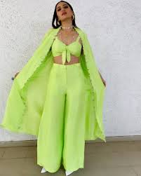 Neon Co-Ordinated Sets For The Win! Mouni Roy Vs Sonakshi Sinha: Whose Co-Ord Set You Would Wear On A Vacation? - 4