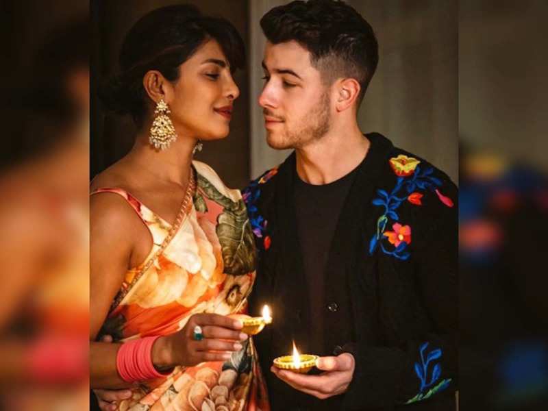 Nick Jonas Is Head Over Heels For Priyanka Chopra; We Have Five Reasons To Back This Up - 6