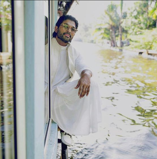 Oh Boy! Allu Arjun’s Sweeter And Cooler Photos Have Taken Away The Hearts Of Netizens, See Here - 4