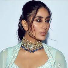 Photos: All Times Celebs Flaunted Their Obsession With Messy Ponytail; From Kiara Advani To Kareena Kapoor Khan - 5