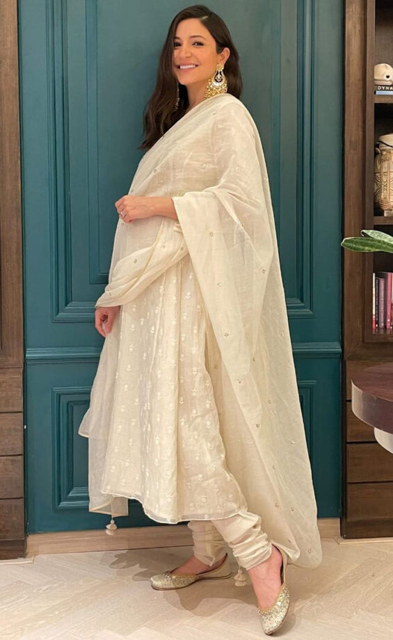 Pristine In White: Take Cues From Bollywood Beauties To Style Your Next White Anarkali; From Anushka Sharma To Sara Ali Khan - 0