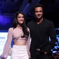 Rohit Roy Feels Proud As Daughter Kiara Gets Selected For Ivy League Institution - 3