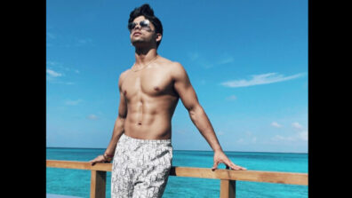 Siddharth Nigam is the new ‘Richie-Rich’ of the town, books entire island in Maldives