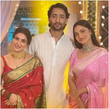 Take A Look At A Happy Picture Of Shaheer Sheikh With Beautiful Ladies Shraddha Arya & Ankita Lokhande, View Here - 0