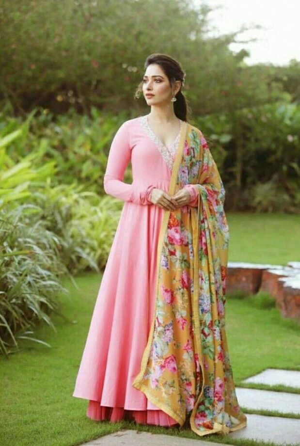 Tamannaah Bhatia’s Best Ethnic Outfits That Will Leave You Numb - 4