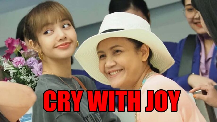 Times When Blackpink Lisa Made Mom Cry With Joy 506181