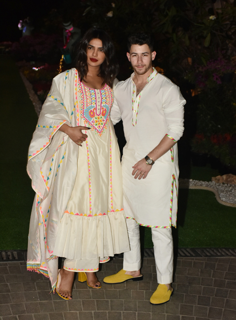 Times When Nick Jonas And Priyanka Chopra Gave Us Major Couple Fashion Goals - 0