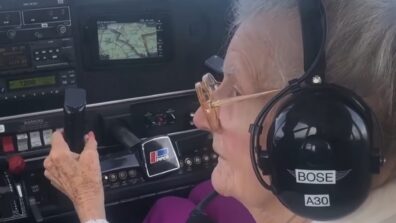 Watch: A 84-Year-Old Ex-Pilot With Parkinson’s Flies Plane For Last Time, Video Melts Hearts Of Netizens