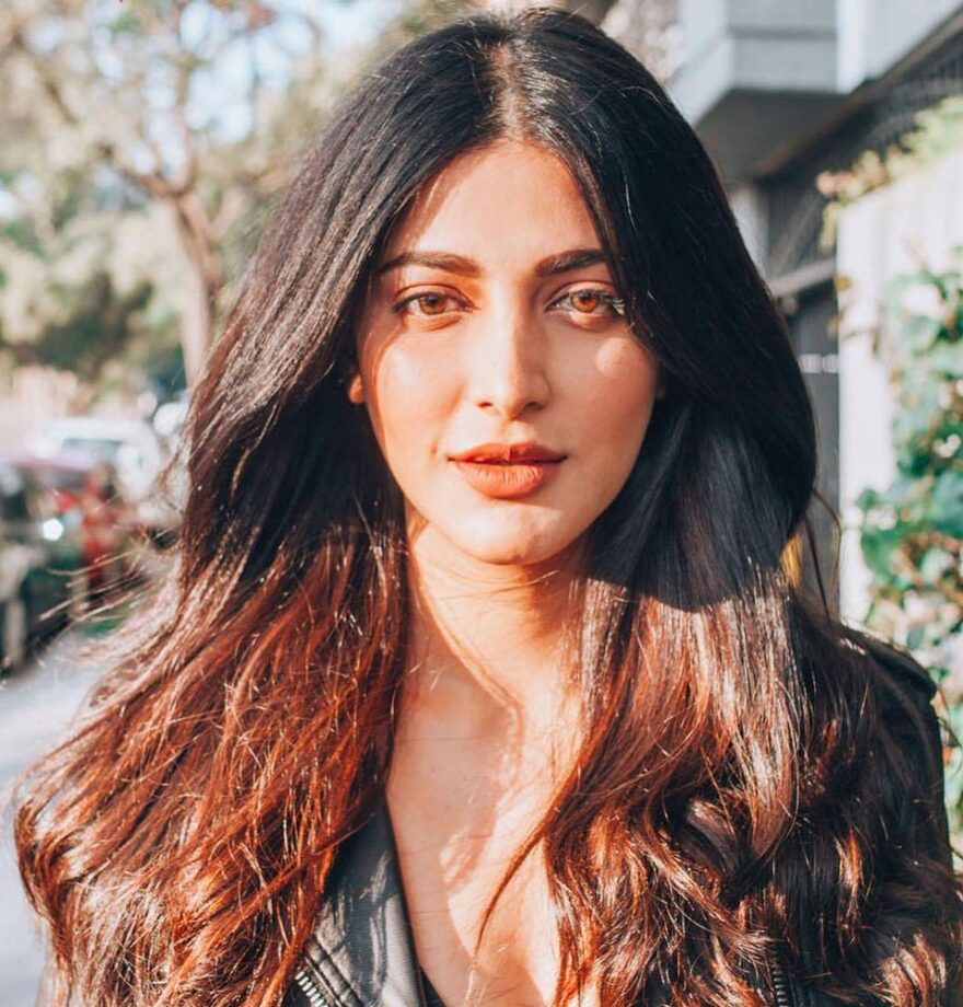 What A Beauty! Shruti Haasan Flaunts Her Oh So Sun-Kissed Glow, Fans In Love With Her - 0