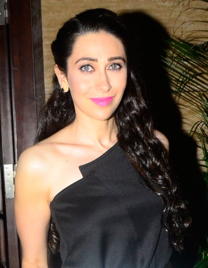 What Better Than Striking Pout? Karisma Kapoor’s Lipstick Shades We Need To Add To Our Vanity Kit, Take Cues - 1