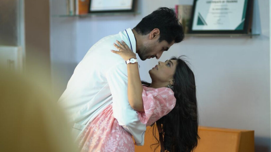 Yeh Rishta Kya Kehlata Hai spoiler alert: Abhimanyu and Akshara are in love  499532