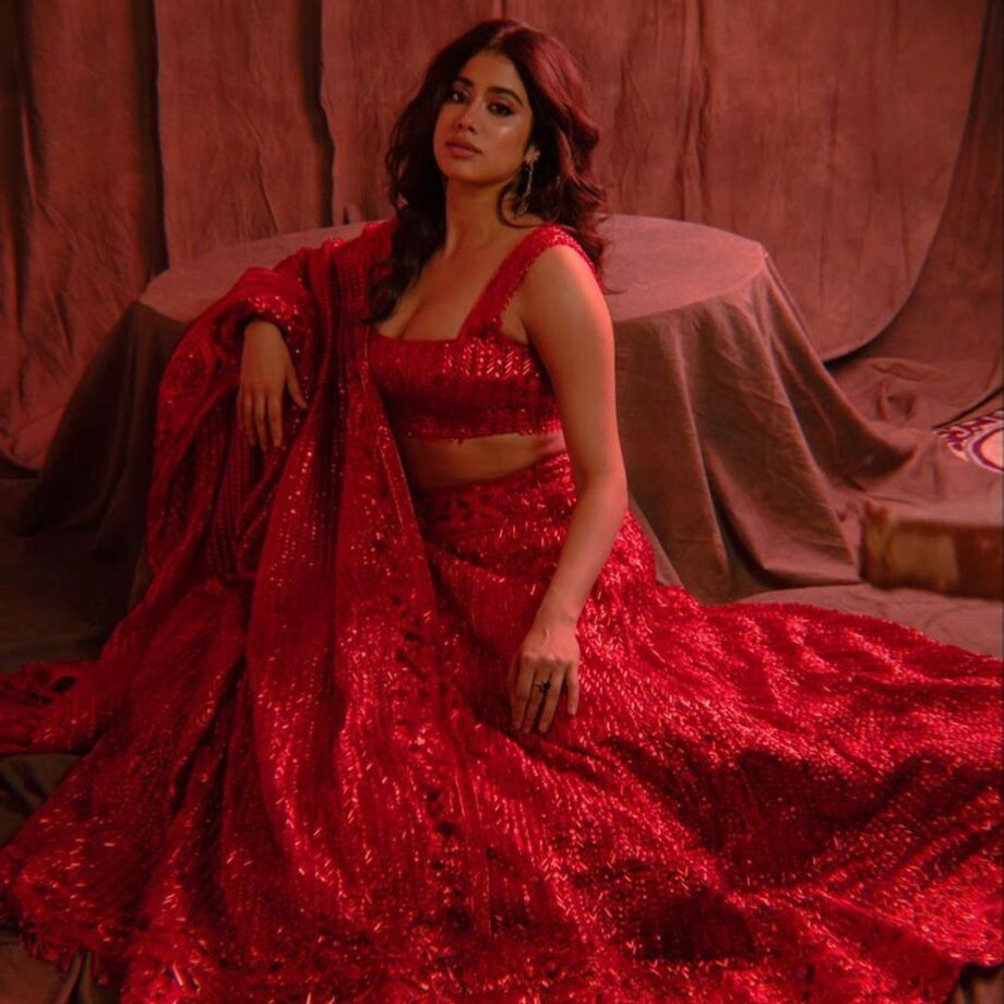 5 Times Janhvi Kapoor Inspired Manish Malhotra Lehengas Perfect For Your Brother’s Wedding - 0