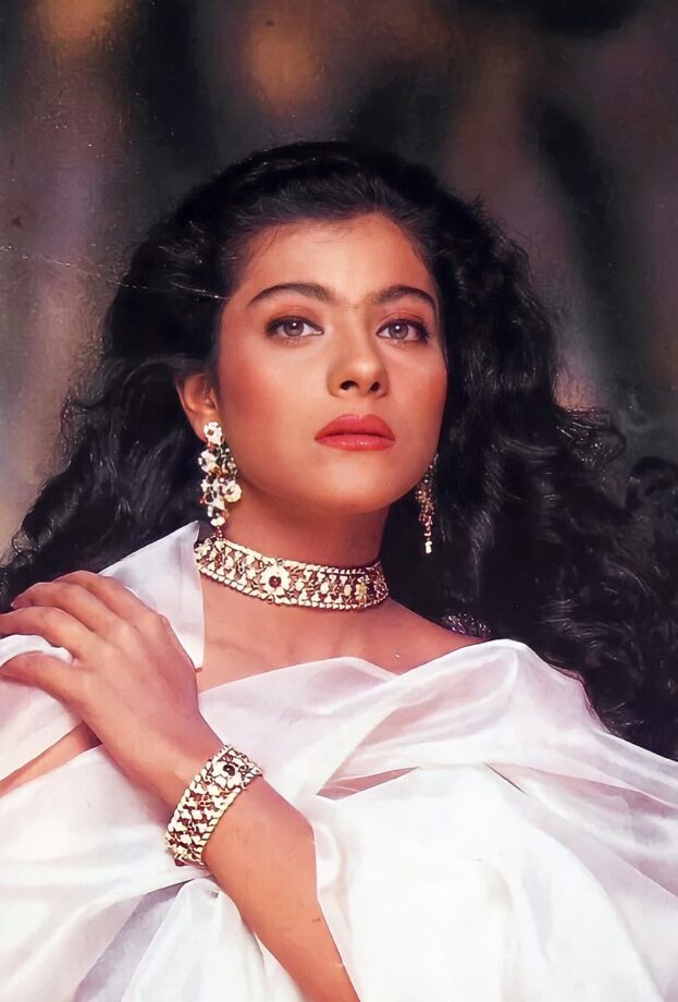 Aishwarya Rai Bachchan, Madhuri Dixit, Kajol, Karisma Kapoor know how to pull off the 90s trend - 0