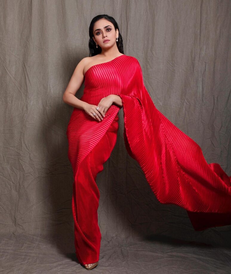 Amruta Khanvilkar’s Steamy Hot Instagram Looks Of 2021 That Made Us Sweat: See Pics - 0