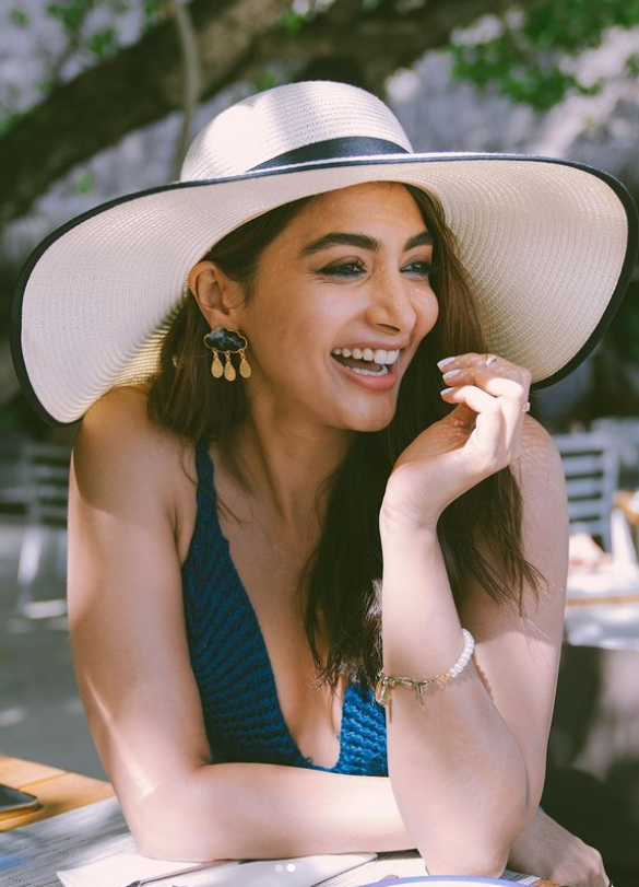 Beach Bae! Pooja Hegde Is An Absolute Beach Bum And We Swear By These Pictures - 2