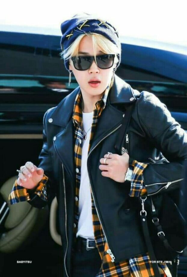 BTS Jimin’s Most Stylish Looks In Leather Jacket - 2