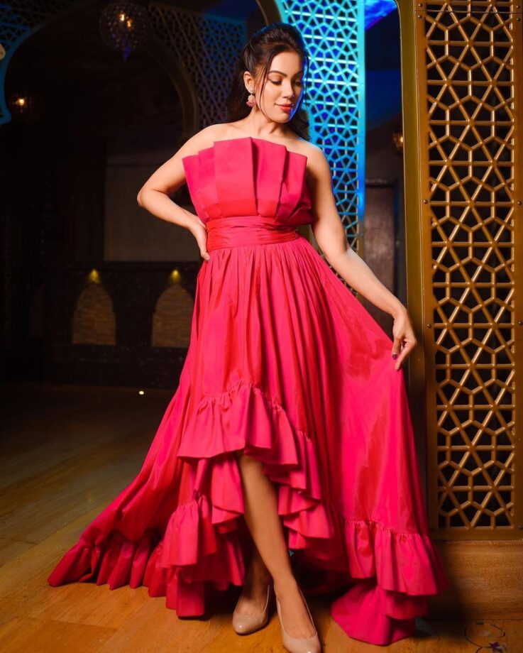 Flaunt Your Hot Pair Of Legs With Perfection: Munmun Dutta’s Stylefile In Bold Red Gowns To Grab Eyeballs - 1